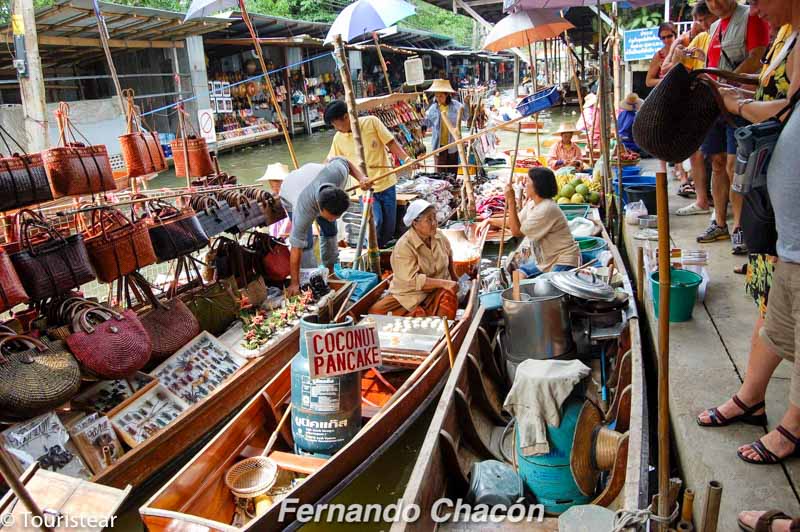 Thailand, floating tent, amphawa market