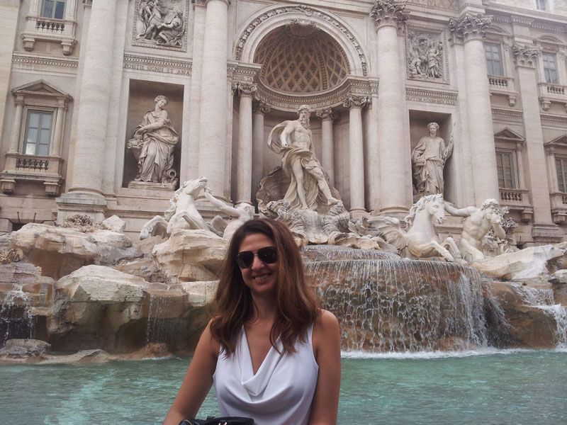 Fontana-di-Trevi, Rome-essentials