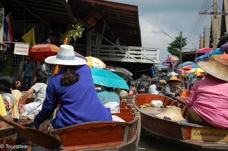 Mercado Flotante Amphawa