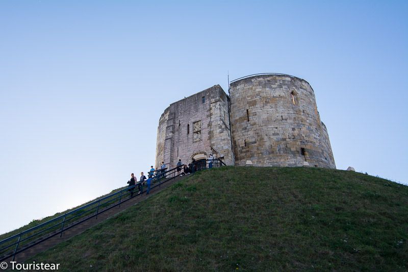 cliffords-tower- Cambridge-York section