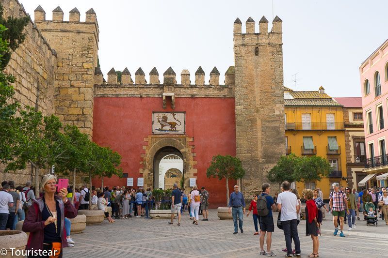 Sevilla, entrada al Alcazar