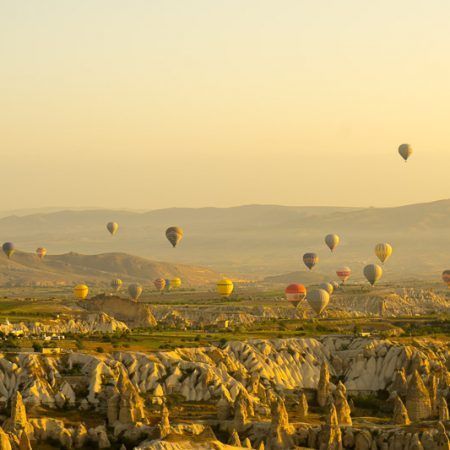 turquia, capadocia, globos aerostaticos al amanecer