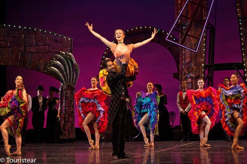 Moulin Rouge de Paris, Francia