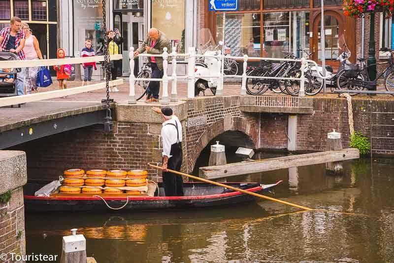 alkmaar channels, alkmaar cheese market, Dutch cheese route