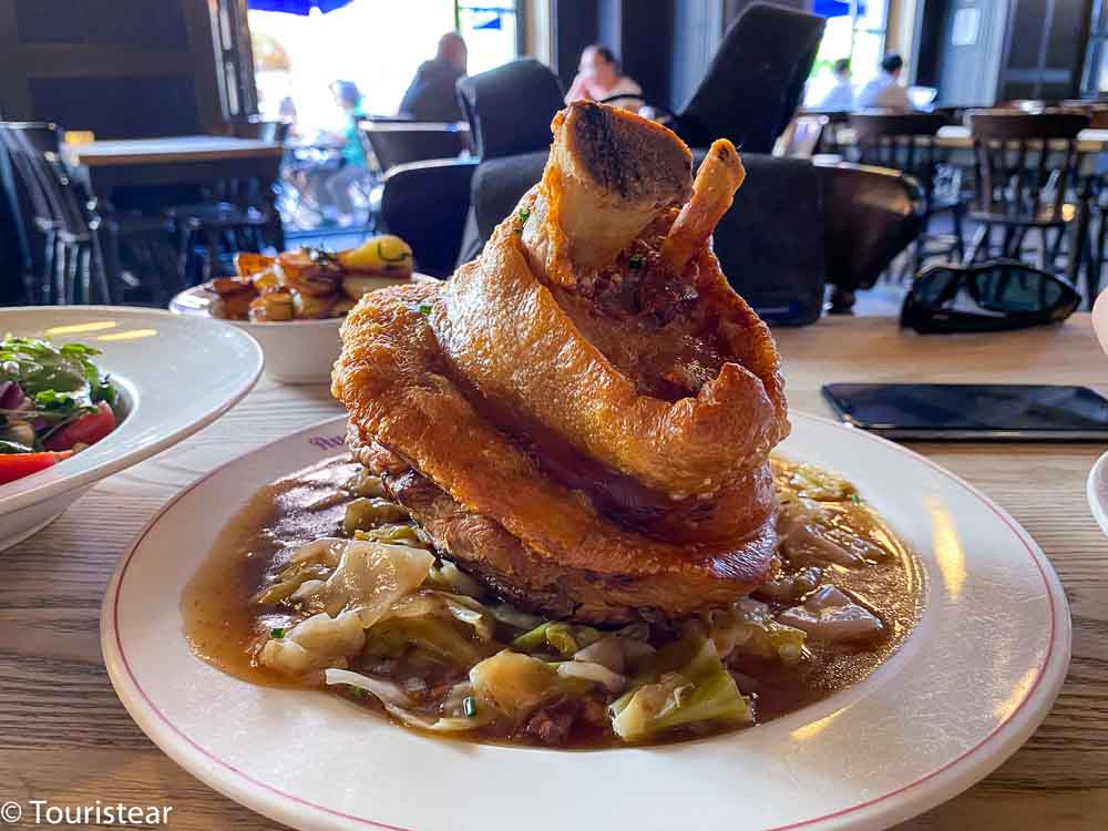 que-comer-en-berlin-codillo-1.jpg