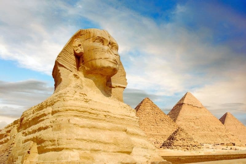 Sphinx and pyramids of Giza