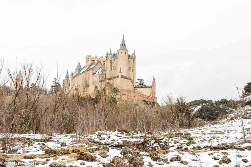 Alcazar of Segovia with snow
