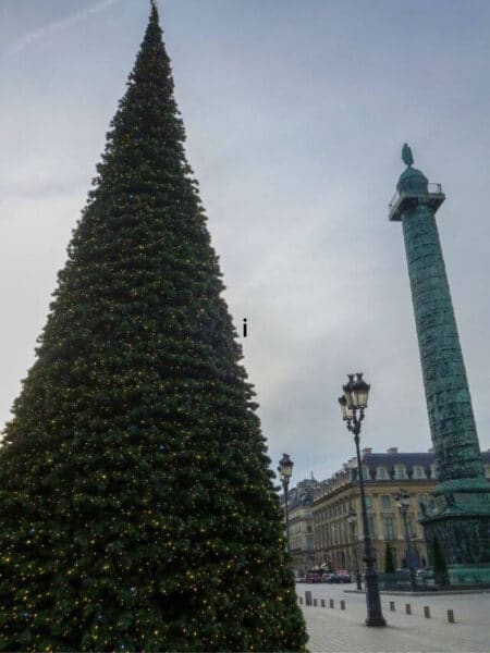 Arbol de navidad en la Place Vendome