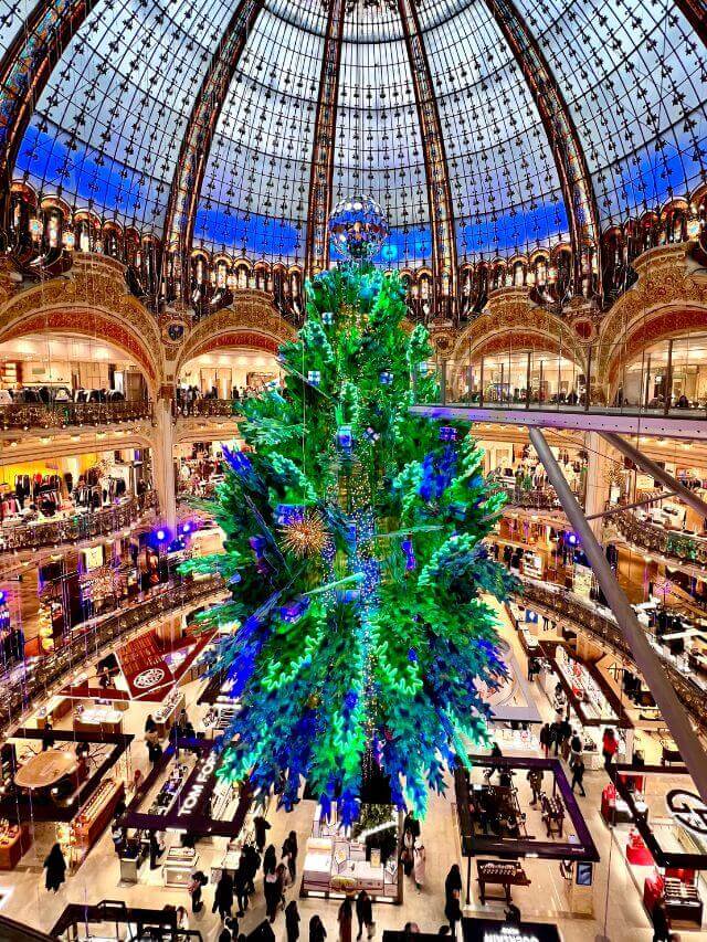 Christmas Tree at Galleries Lafayete 2022