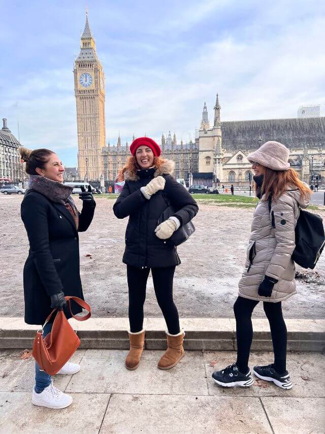 Vero, Yani y Silvia en el Big Ben de Londres