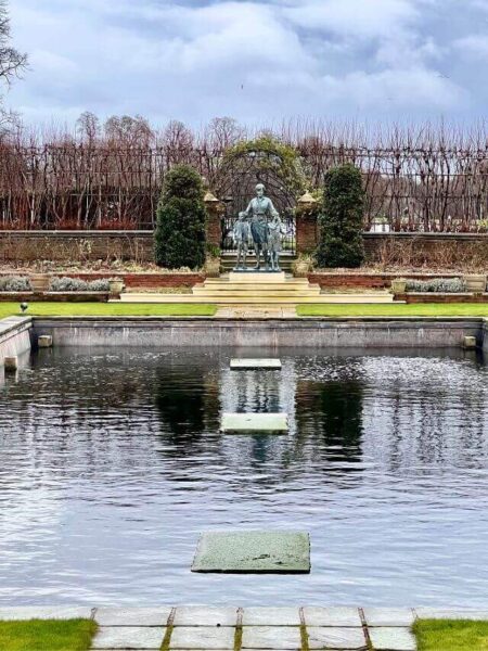 Fuente conmemorativa de Diana