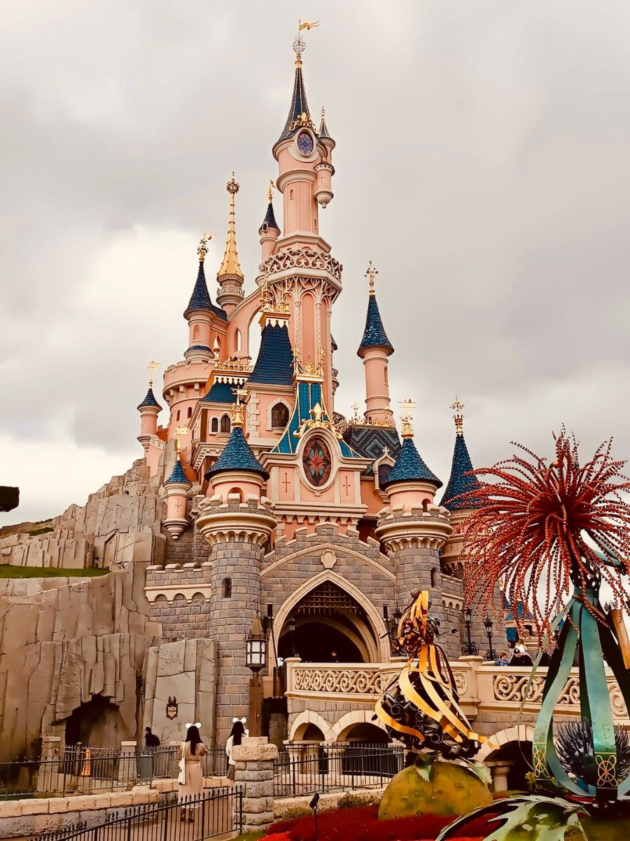 Disneyland Castle Day Trip from Paris