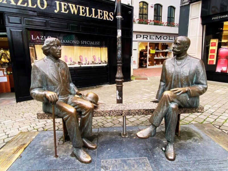 Oscar Wilde sculpture in Galway