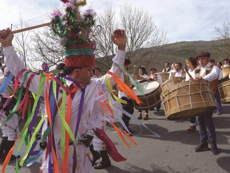 Vilariño de Conso presume de un carnaval legendario que gana la batalla al despoblamiento
