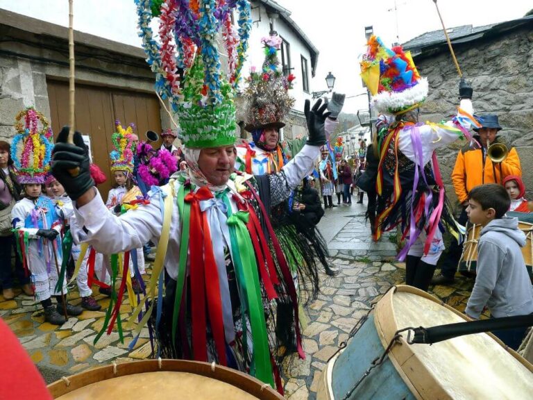 Manzaneda, donde el carnaval se convierte en un ritual mágico